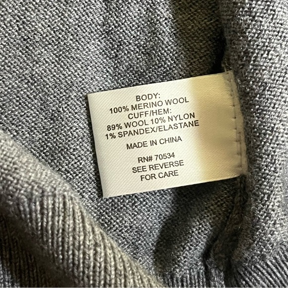 ORVIS 100% Merino Wool Gray Men’s V Neck Long Sleeve Knit Sweater Sz L - Picture 7 of 9